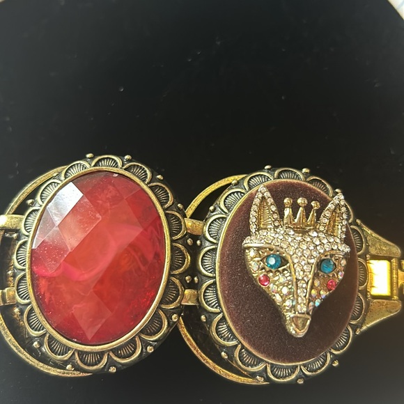 Betsey Johnson Chunky Fox and Owl Bracelet - Picture 8 of 14